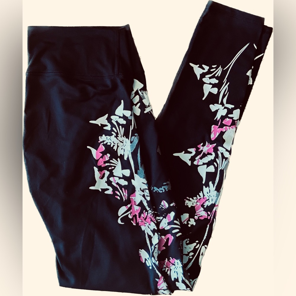 Fabletics Define PowerHold Medium High-Waisted Legging Like New Conditon